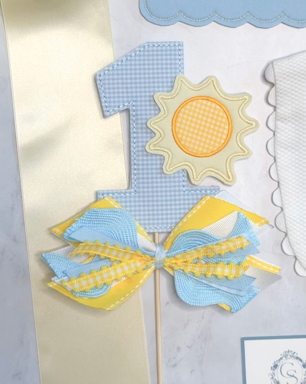 Cake Topper with Motif